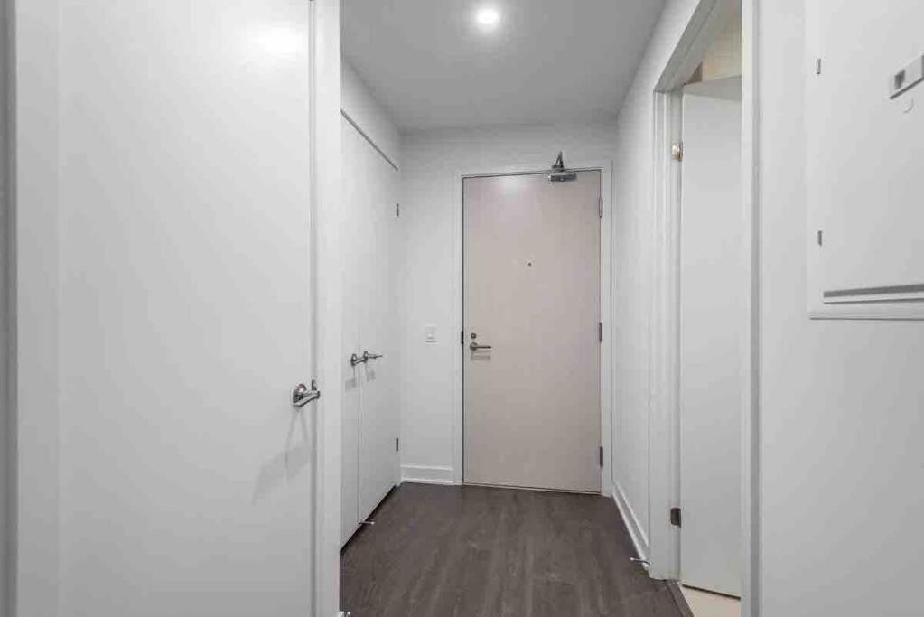 Condo In The City Toronto Exterior photo