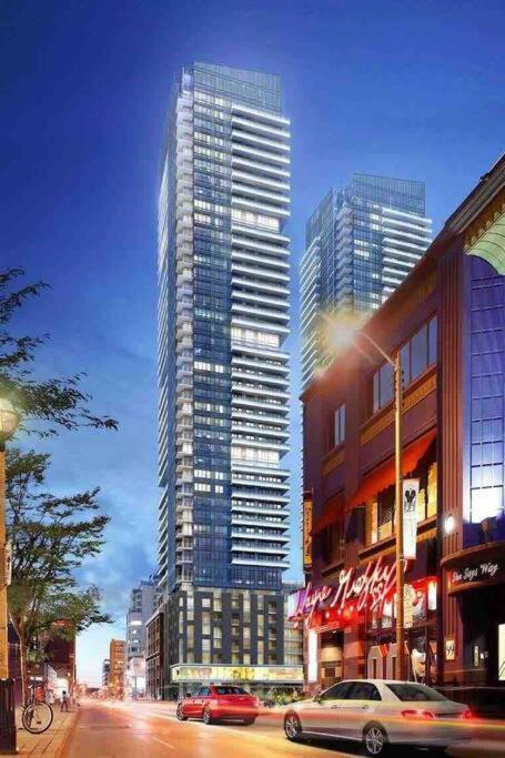Condo In The City Toronto Exterior photo