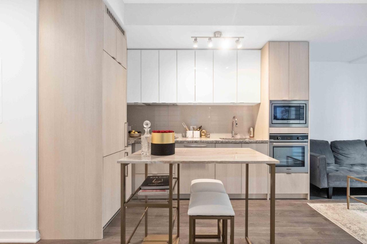 Condo In The City Toronto Exterior photo