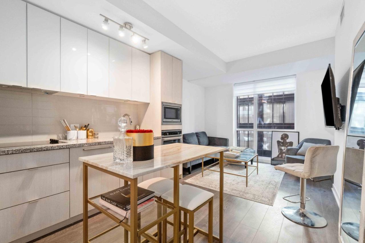Condo In The City Toronto Exterior photo